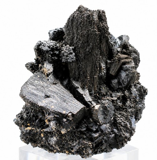 Turmalina variedad "chorlo", Pisco, Ica, Perú. Medidas 4.5x4x5cm. [1]