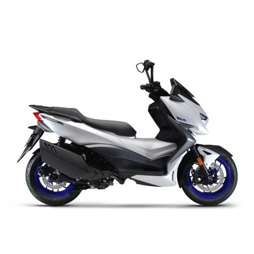 ZONTES 368M: El equilibrio perfecto entre deportividad y tecnología avanzada. [2]