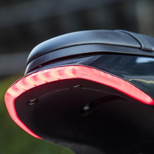 Zontes 350 S: Sofisticación y músculo en cada curva [6]