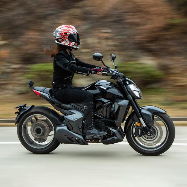 Zontes 350 V: La rebelión del segmento Cruiser