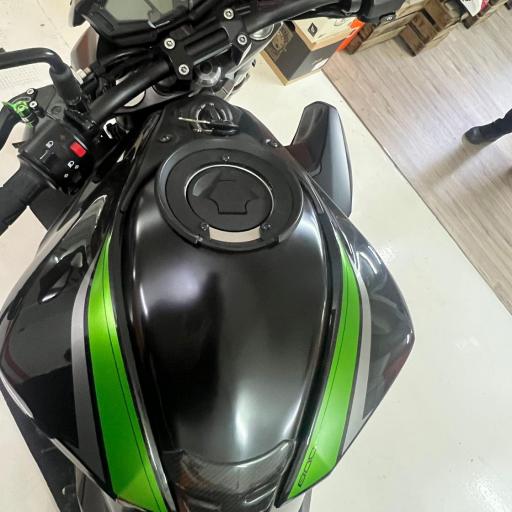 Kawasaki Z800 Limitada [2]