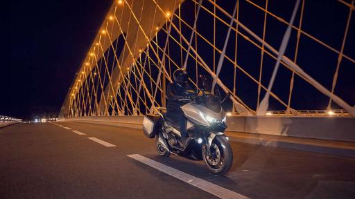 Honda Forza 750 - El Liderazgo Hecho Moto [1]