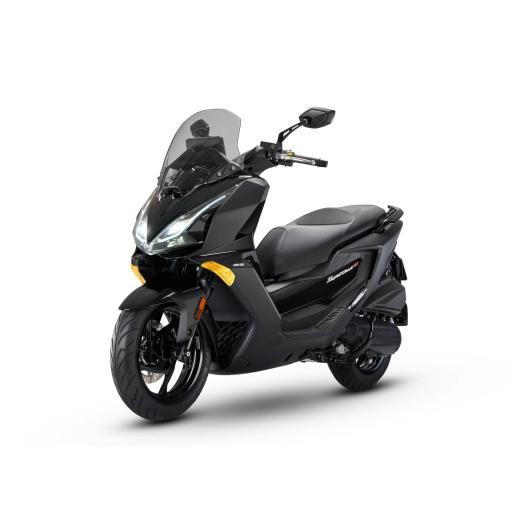 KYMCO Super Dink 125: Viaja en primera clase cada día [2]