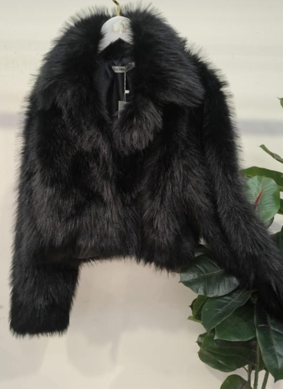 Abrigo Pelito Negro