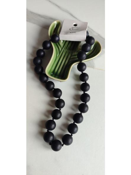 Collar Bolas Negro 