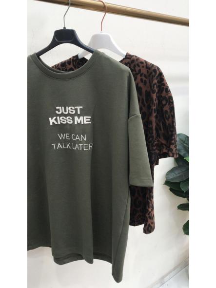 Camiseta Kiss Me [0]