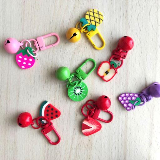 LLAVERO DECORATIVO FRUTAS  ( 1 PIEZA ) 