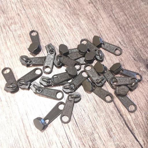 CURSOR PARA CREMALLERA NYLON DE 5 mm  VERDE MILITAR 728 [0]