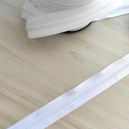 CREMALLERA CONTINUA NYLON MAYA 5 blanco