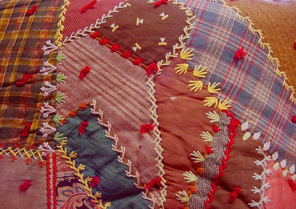 colcha de patchwork realizada con telas baratas