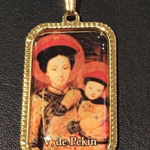 Virgen De Pekin China Medalla 3x2 cm.
