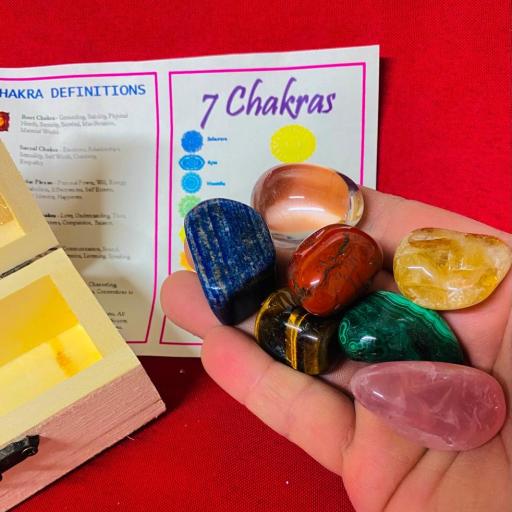 Set Chakras 7 cristales minerales 2.5mm/3mm en caja  [3]