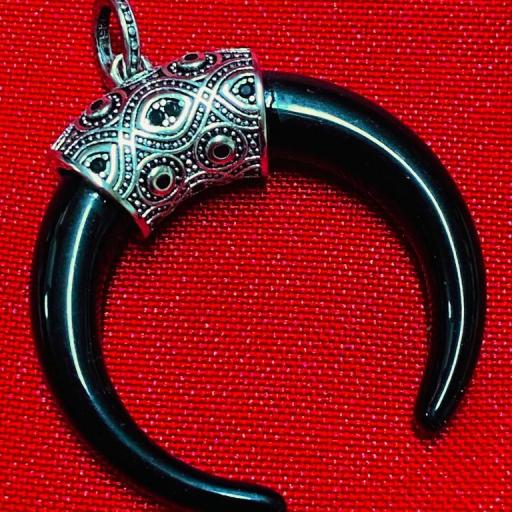 Colgante Ritualizado - Luna Invertida - Potente amuleto - Plata de Ley 925- 4 cm [1]