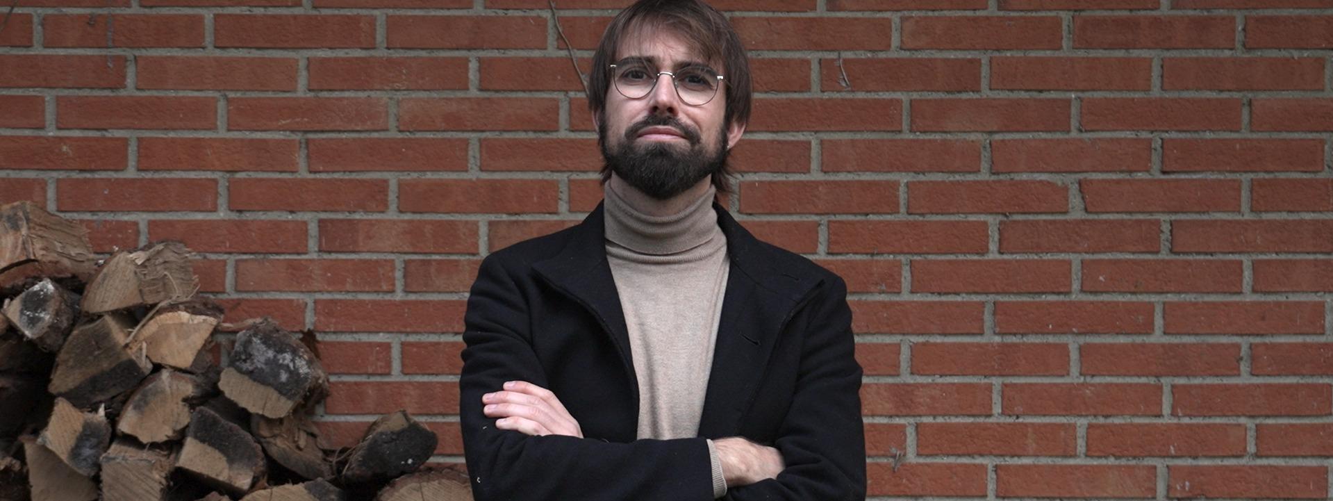 Miguel Rodríguez Monteavaro presenta «Breve inventariu de los seres escondíos» en Pieces TPA