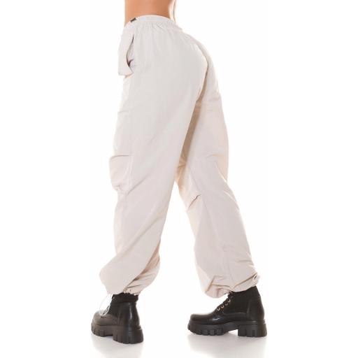 Pantalón oversize de moda mujer beige [1]