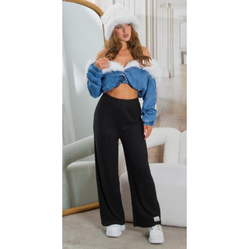 Pantalones negros acampanados y Canalé  [7]