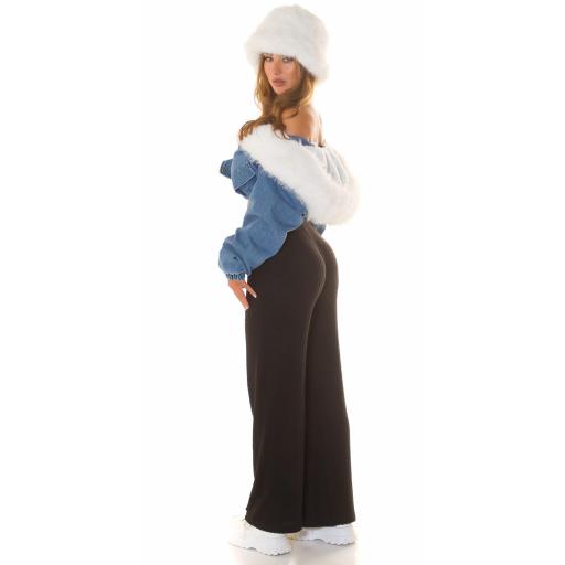 Pantalones negros acampanados y Canalé  [4]