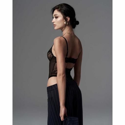 Body negro lujoso seductor y abertura [3]