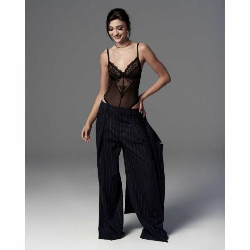 Body negro lujoso seductor y abertura [4]