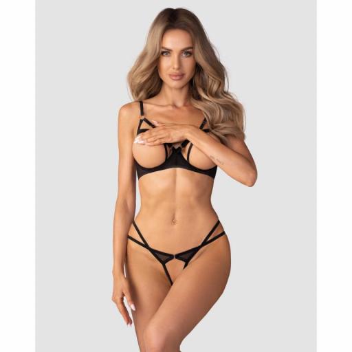 Conjunto negro abierto de seducción pura [1]