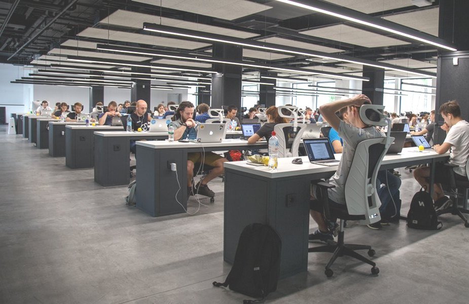 ecobotellas botellas para oficina3.jpg