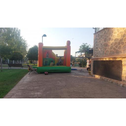 Castillo 4x3 interior exterior  [2]
