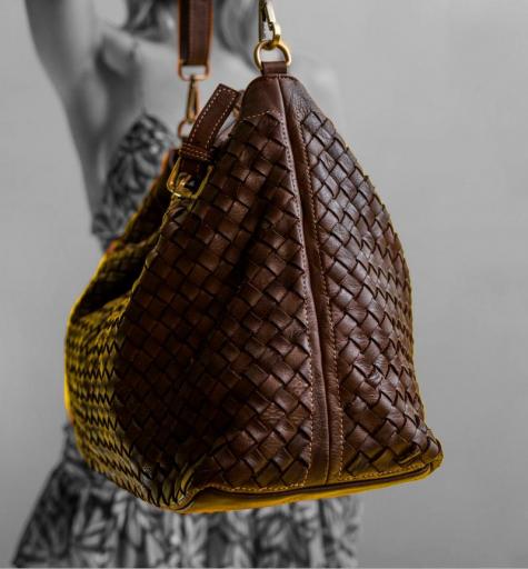 BOLSO PIEL SUAVE REJILLA GRANDE CHOCOLATE [3]