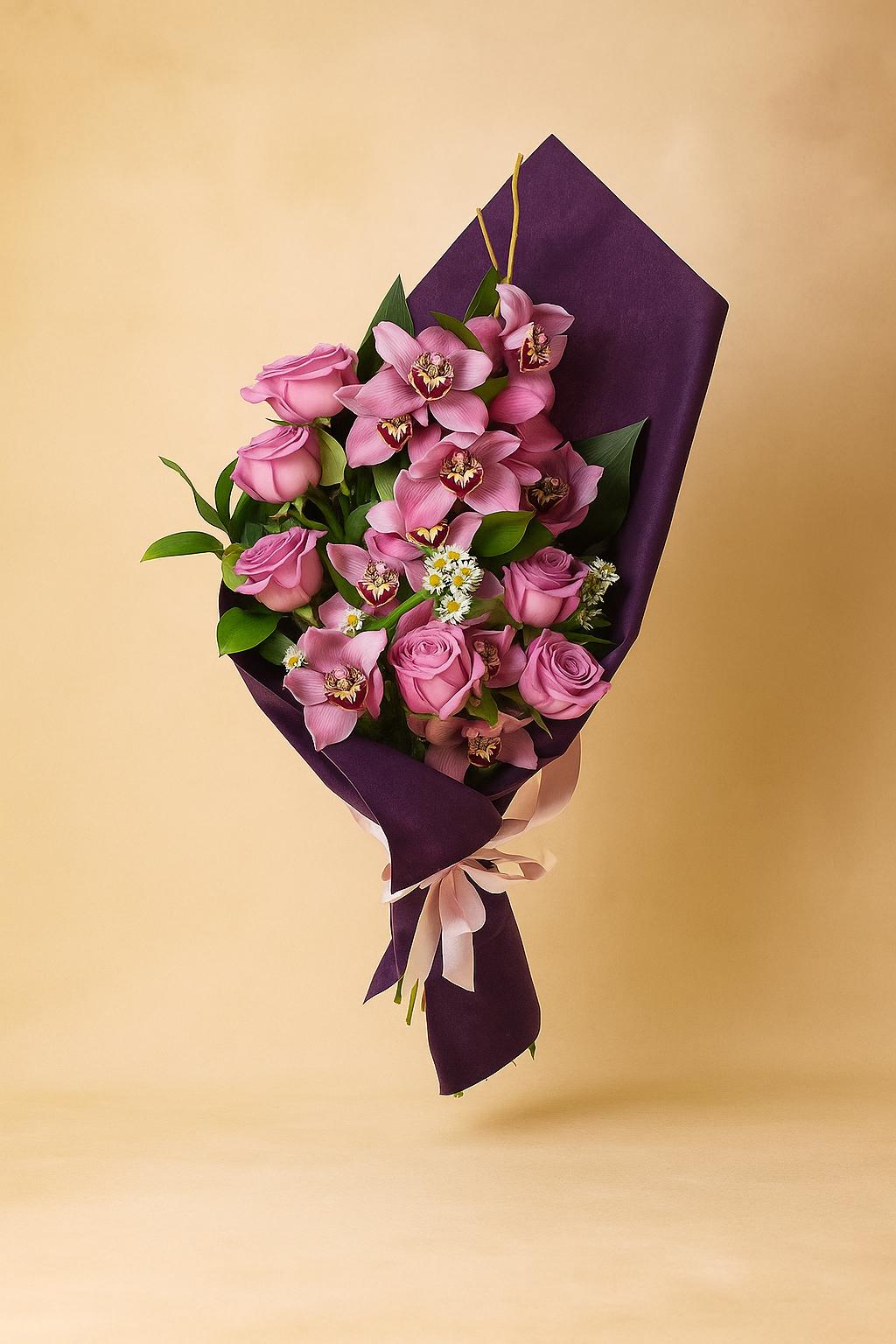 RAMO “Amor Lila” (Orquídeas y Rosas)