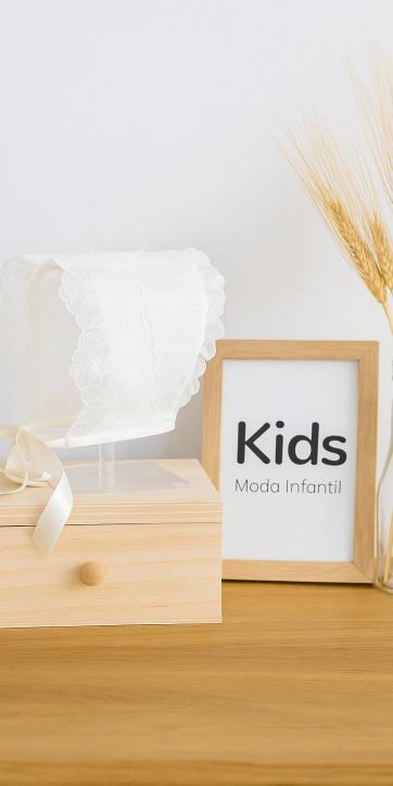 Capota Plumeti de Organza – Bautizo Bebé · Fabricación Española