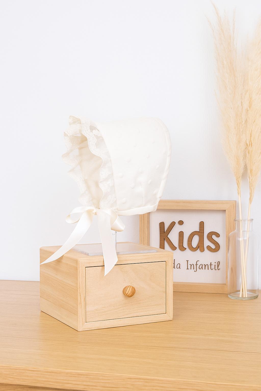 Capota Tul Bordado – Bautizo Bebé · Fabricación Española