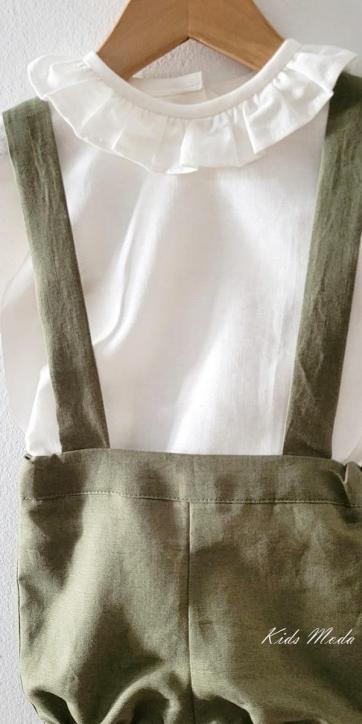 Conjunto bebe niño camisa canastilla y peto con tirantes verde oliva de Eva Martinez Artesanía [3]