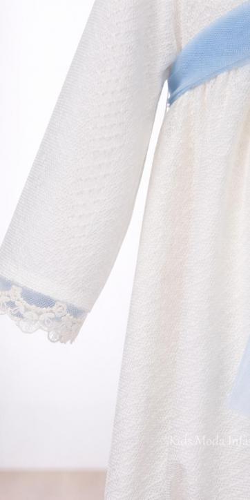 Pelele de Bautizo para Bebé en Tejido Beige Estampado con Lazo de Tul Azul y Capota – Fabricación Española [1]