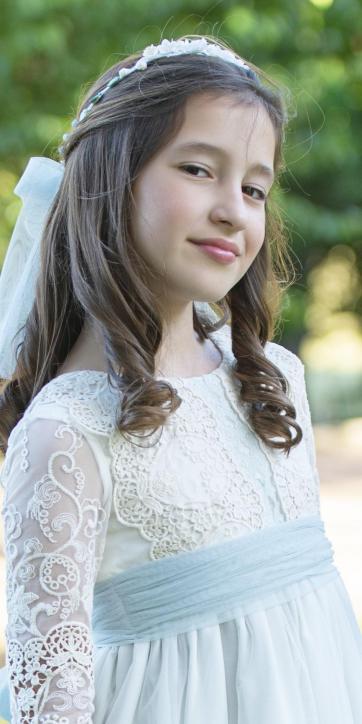 Tiara comunión y ceremonia niña con flores Eva Martínez Artesanía Indira [1]