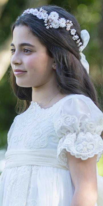 Tiara comunión y ceremonia niña con flores Eva Martínez Artesanía Iria