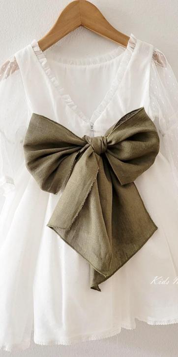 Vestido arras niña blanco tul con fajín lino verde oliva Coco Acqua Ceremonia 60444 [5]