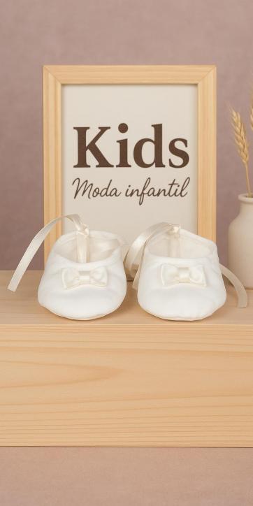 Zapatito Batista Topos Bebé · Ref. 2590035