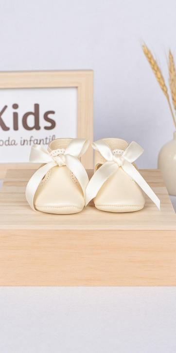 Zapatitos Beige Piel “Príncipe” Bebé · Ref. 2593302