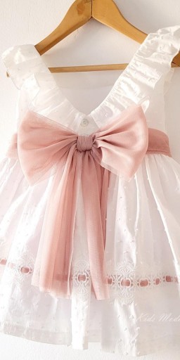 Vestido ceremonia niña plumeti blanco y tul rosa empolvado Basmarti 25131