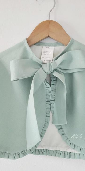 Capa de Arras y Ceremonia para Niña en Lino Verde Agua Eva Martínez Artesanía | Personalizable en Colores [4]