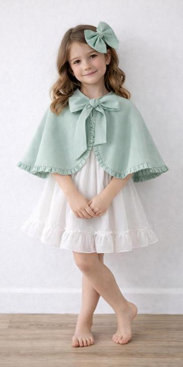 Vestido arras niña plumeti cristal con fajín lino verde empolvado Eva Martinez Artesanía 32111 [2]