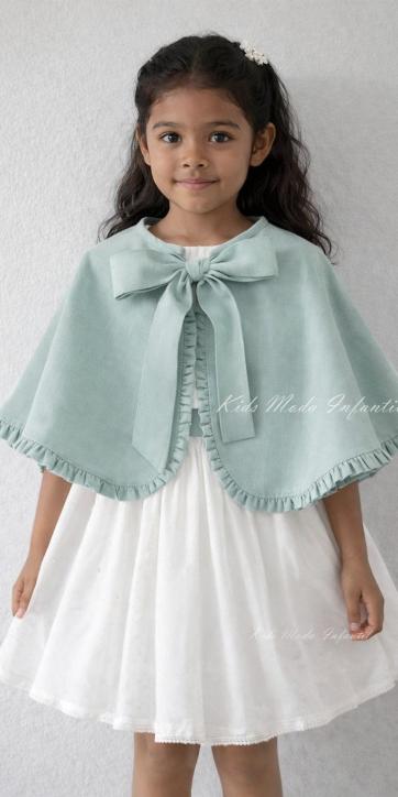 Capa de Arras y Ceremonia para Niña en Lino Verde Agua Eva Martínez Artesanía | Personalizable en Colores [1]