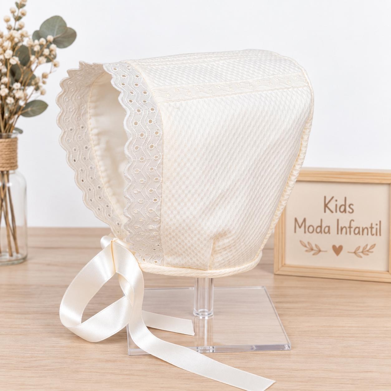 Capota Bautizo Bebé Piqué Beige con Puntilla – 2690116