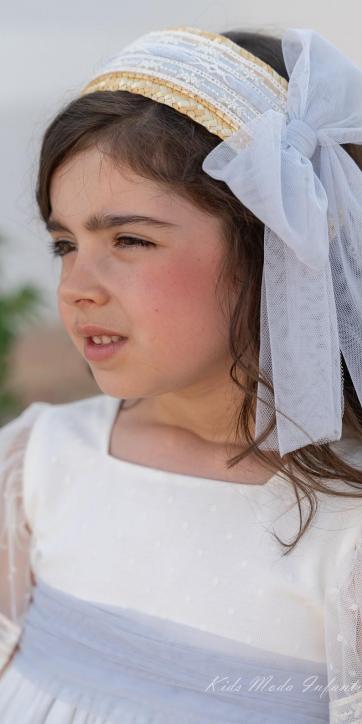 Capota Diadema Ceremonia y Arras Niña Azul Grisáceo – Eva Martínez Artesanía Familia 2