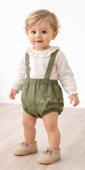 Conjunto bebe niño camisa canastilla y peto con tirantes verde oliva de Eva Martinez Artesanía