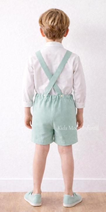Conjunto ceremonia niño camisa y peto con tirantes verde empolvado empolvado de Eva Martinez Artesania [2]