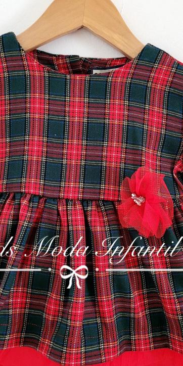 Conjunto niña camisa cuadro escoces y short rojo de Nekenia [2]