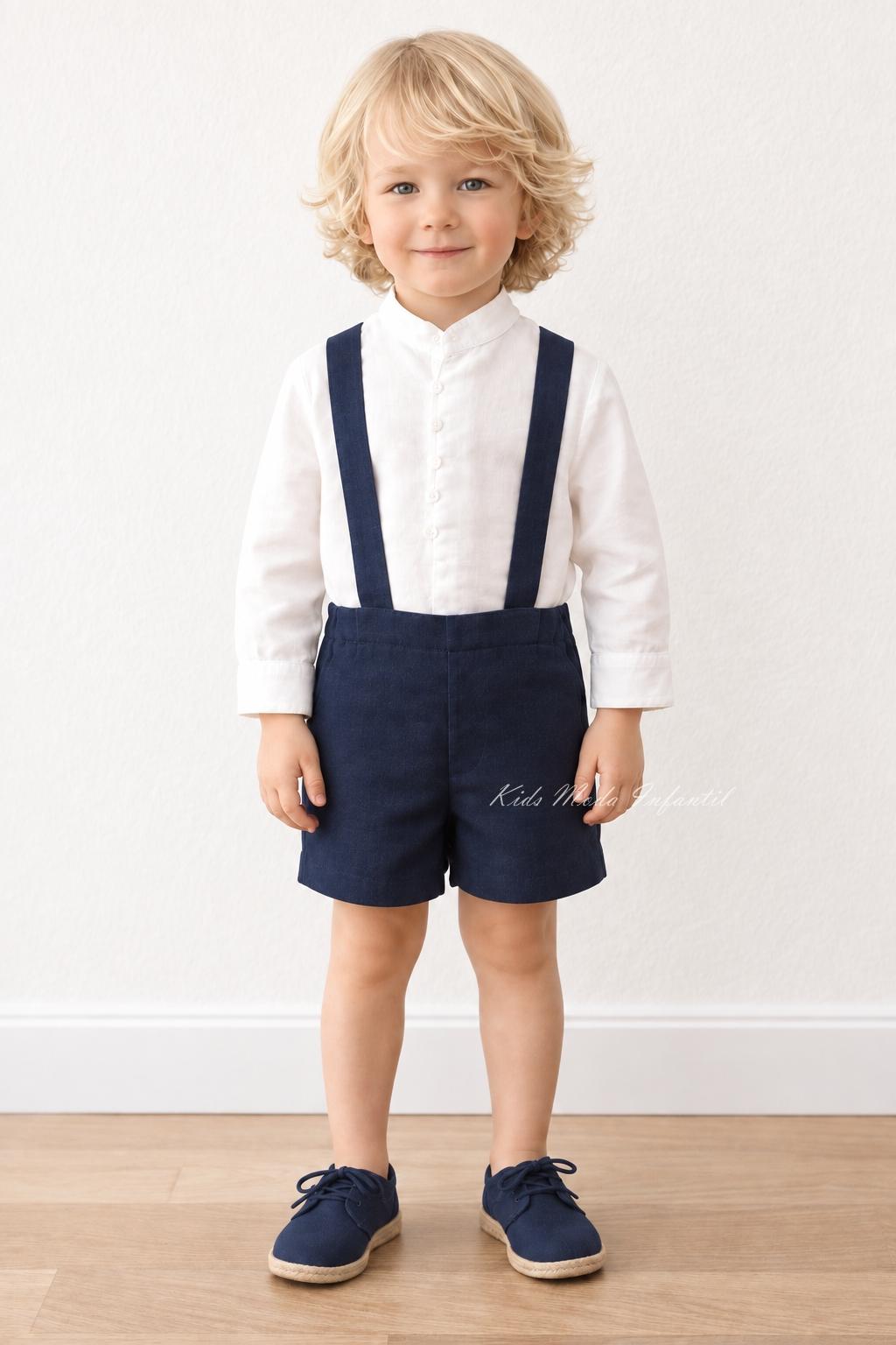 Conjunto ceremonia niño camisa y peto con tirantes azul marino Eva Martínez Artesanía