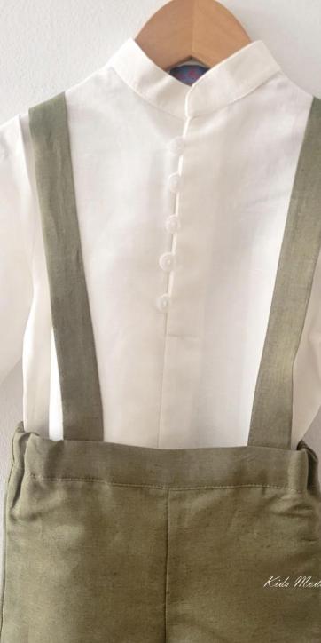 Conjunto ceremonia niño camisa y peto con tirantes verde oliva de Eva Martinez Artesanía [3]