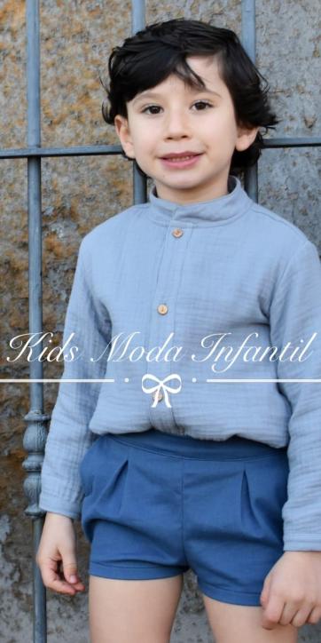 Conjunto niño camisa gris muselina con short azul atenuado colección Frida de Marena Moda Infantil [2]