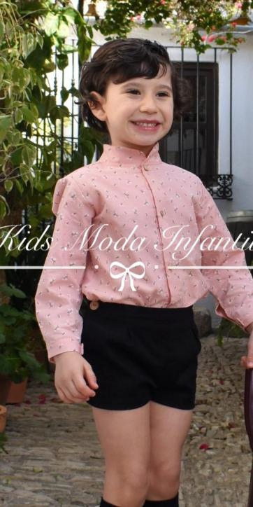 Conjunto niño camisa estampada flores con short negro colección Clara de Marena Moda Infantil [1]